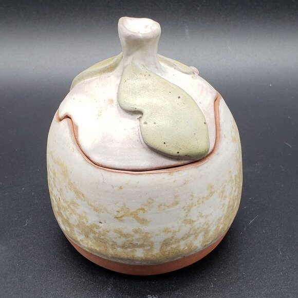 Vintage Signed Hobbiest Cream Green Leaf Turned Art Pottery Ginger Jar with Lid - Picture 10 of 13